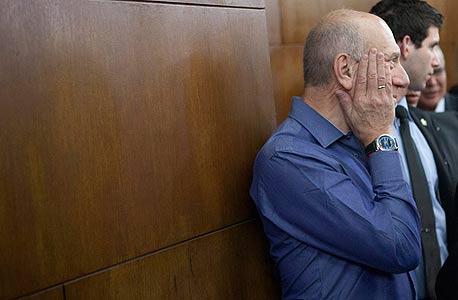 אהוד אולמרט במהלך משפטו, צילום: תומר אפלבאום