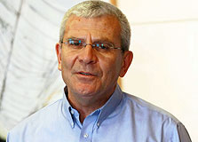 אלי יונס אלי יונס