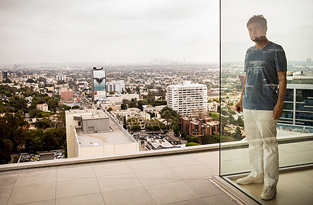 ניקולס ברגרואין במגדלי סיירה בלוס אנג'לס. "האימפקט של המגדל בתל אביב גדול יותר מאשר בניו יורק"