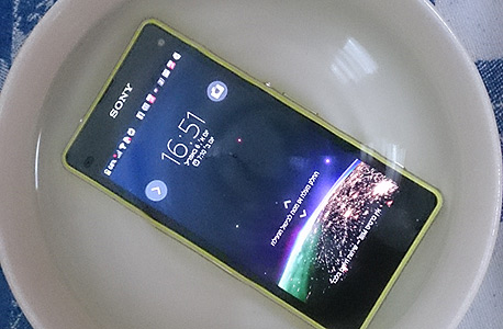 גם במים הכל עובד גם במים הכל עובד