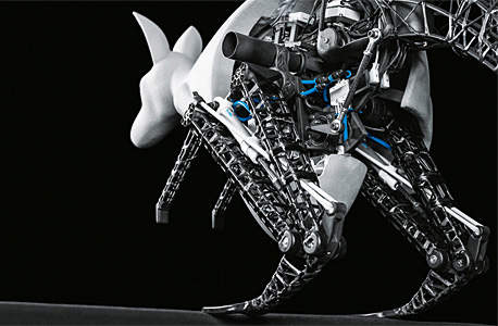 הרגליים החכמות של הקנגרו הרובוטי