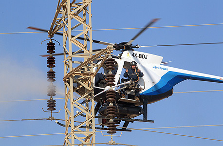 מסוק של חברת החשמל, צילום: יוסי וייס, חברת החשמל
