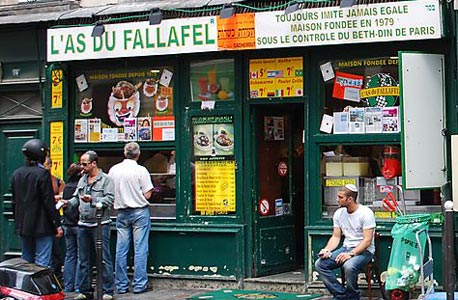 מסעדת ל'אס דו פלאפל בפריז. ממוקמת ברובע היהודי