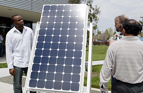 מייסדי אקלסנס משקיעים עוד 95 מיליון שקל בחשמל סולרי בספרד