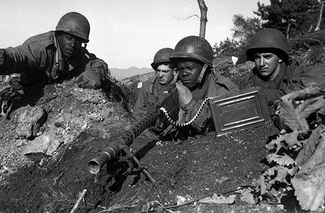 חיילים אמריקאים בחזית בווייטנאם