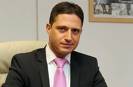 רוביק דנילוביץ' ראש עיריית באר שבע. בין המתנגדים