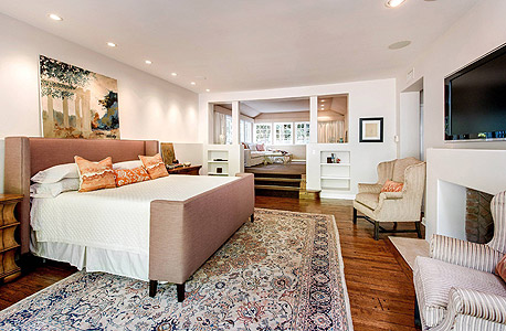 ג'ודי פוסטר מוכרת את ביתה בהוליווד, צילום: אם סי טי