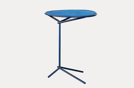 שולחן בעיצובה של פאולנה נבונה , צילום: עמית שעל