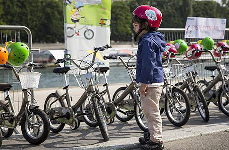 אופניים לילדים להשכרה