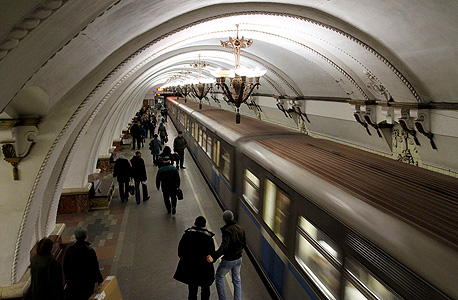 המטרו במוסקבה. כ-9 מיליון נוסעים משתמשים ברכבת מדי יום