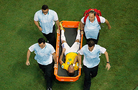 פציעה ניימאר נבחרת ברזיל מונדיאל 2014, צילום: רויטרס