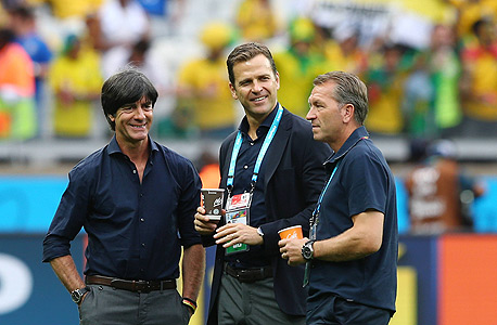 בירהוף עם צוות האימון של נבחרת גרמניה. אכזבה במונדיאל, צילום: אימג