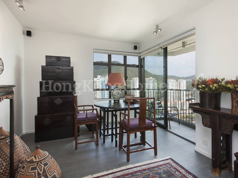 הונג קונג. מחיר: 1 מיליון דולר. כולל:  דירת בת 3 חדרי שינה ונוף למפרץ דיסקברי, צילום: Hong Kong Homes