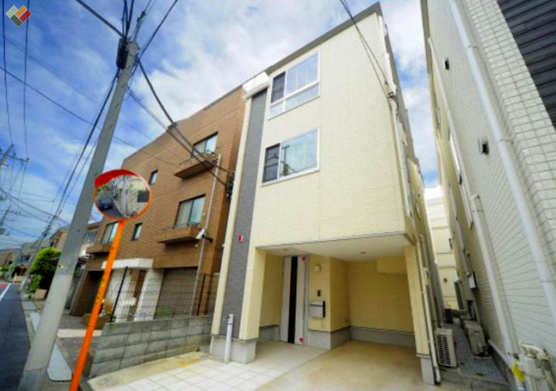 טוקיו. מחיר: 1.05 מיליון דולר . שטח: 126 מ"ר. כולל: דירה עם חלל פתוח, צילום: realestate.com.jp