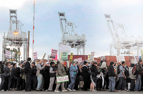 הפגנה נגד צים באוקלנד ב-2010