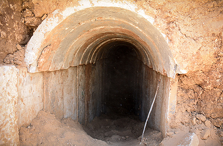 אחת המנהרות של החמאס במהלך צוק איתן