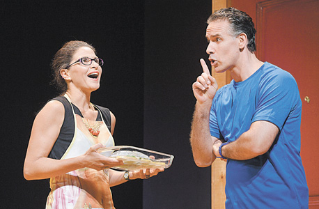 לירון ברנס וכרמית מסילתי־קפלן. שפריר: "אני לא אוותר על משחק, אבל אשמח לפינג פונג בין משחק לבימוי"