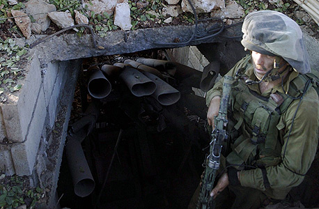 חייל גולני בונקר של חיזבאללה ב דרום לבנון מנהרה מנהרות, צילום: חיים טרגן