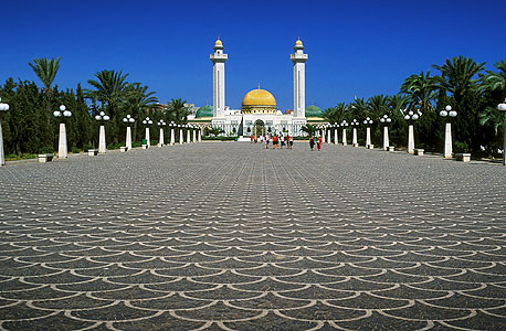 מזכ&quot;ל ארגון התיירות העולמי: &quot;תוניסיה מוכנה לקבל תיירים&quot;