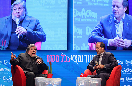 מייסד אפל סטיב ווזניאק, וראש עיריית ירושלים ניר ברקת