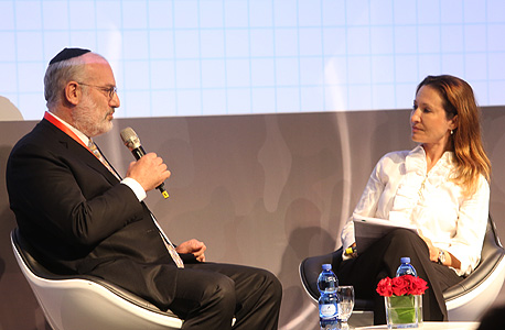 אדוארדו אלשטיין בשיחה עם עורכת כלכליסט גלית חמי היום בוועידה, צילום: נמרוד גליקמן