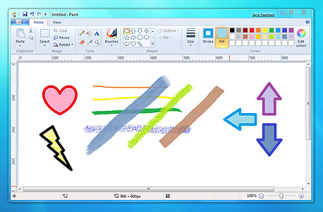 צורות, מברשות וסרגלים חדשים בצייר (Paint), צילום מסך: Windows 7