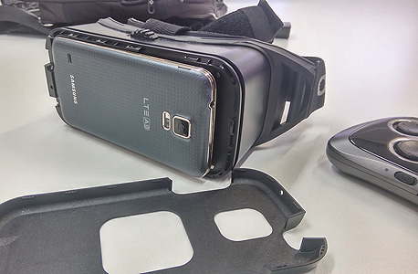 סמסונג גיר VR מציאות מדומה, צילום: הראל עילם