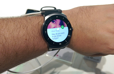 השעון החכם LG G Watch R. בשנה הבאה נראה הרבה יותר מוצרים בקטגוריה