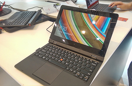 המחשב שומר על הקו העיצובי המוכר של סדרת ThinkPad הוותיקה., צילום: הראל עילם