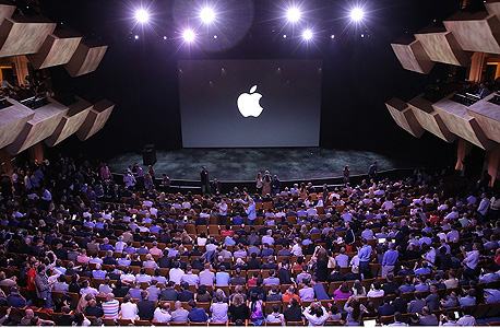 אירוע השקת האייפון 6 של אפל. "הגביע הקדוש של ההתחמקות ממס"