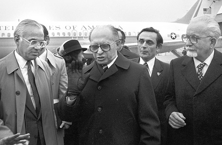 הכט עם ראש הממשלה מנחם בגין ב-1980, צילום: דוד רובינגר