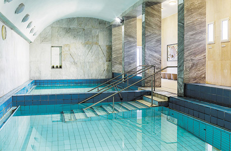 הספא במלון רימונים טבריה. 30 בריכות שונות