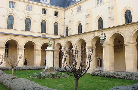 בית הספר למנהל עסקים HEC בפריז, צילום: Wikipedia.org