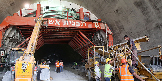 מקצרים את הדרך לבירה: הושלמה כריית המנהרות בכביש החדש לירושלים 