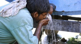 Drinking water in India (illusration). Photo: Shutterstock