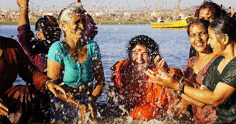 נשים הודיות חוגגות בפסטיבל ה"קומבה מלה", צילום: yourshot.nationalgeographic.com, Kalyani Lodhia