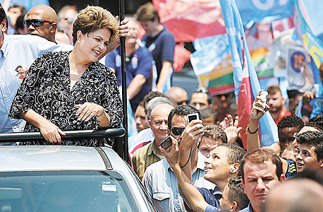 דילמה רוסף בעצרת בריו דה ז'נרו