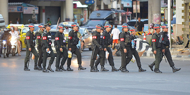 שוטרים תאילנדים. ערוכים להגן על הציבור מפני אלו ההולכים "קומנדו", צילום: שאטרסטוק
