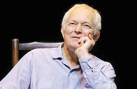 פנינגטון. "בהצגה אני מדבר על ניסיוני עם שייקספיר, וזה נחמד לעשות גם תפקידי נשים כמו ליידי מקבת וקליאופטרה" פנינגטון. "בהצגה אני מדבר על ניסיוני עם שייקספיר, וזה נחמד לעשות גם תפקידי נשים כמו ליידי מקבת וקליאופטרה"