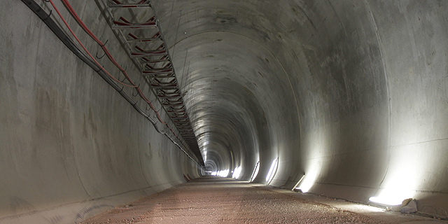 המנהרה לרכבת המהירה לירושלים (ארכיון), צילום: אלכס קולמויסקי