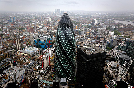 גרגין Gherkin מגדל מלפפון לונדון, צילום: בלומברג