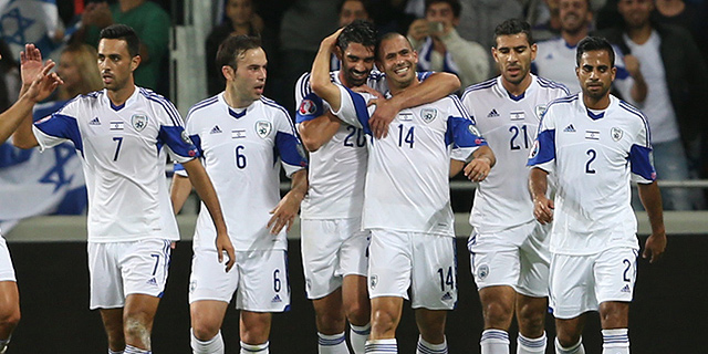נבחרת ישראל חוגגת מול בוסניה, צילום: אורן אהרוני