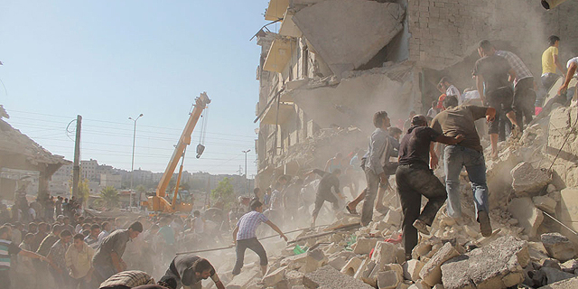 ממשלת סוריה: נזקי המלחמה - 30 מיליארד דולר; האופוזיציה: הנזק גדול פי 10
