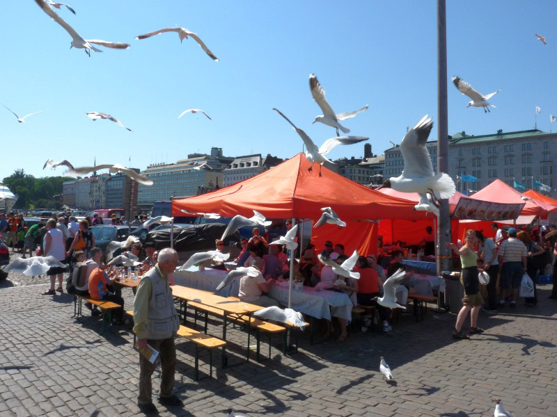 שוק האוכל קאופטרי בהלסינקי, פינלנד, צילום: Helsinkiläinen kasvio