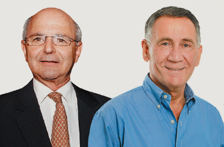 מימין: ראש העירייה משה פדלון ומיקי פדרמן, בעל רשת דן