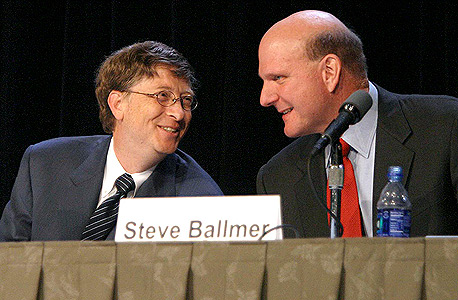 סטיב באלמר, לצד ביל גייטס, צילום: בלומברג