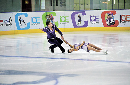 אליפות ישראל בהחלקה אמנותית על הקרח. כאילו יש פה חורף אמיתי, צילום: עומרי שפירא 