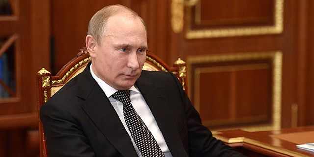 פוטין מציל את המקורבים על חשבון העם הרוסי