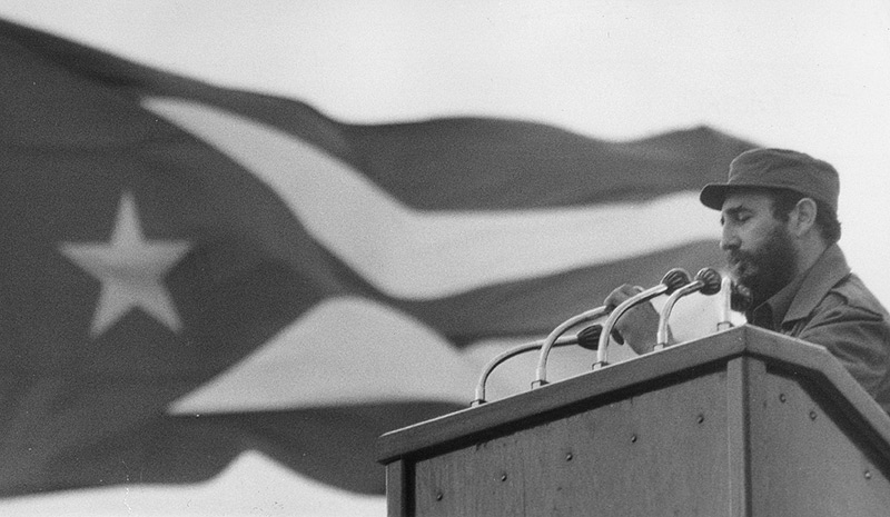 פידל קסטרו בנאום לאומה הקובנית, צילום: אימג