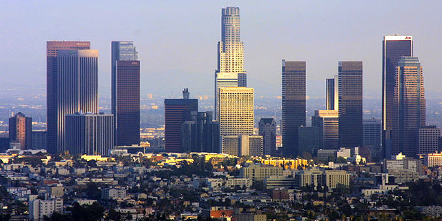 לוס אנג&#39;לס מכפילה לעובדיה את שכר המינימום